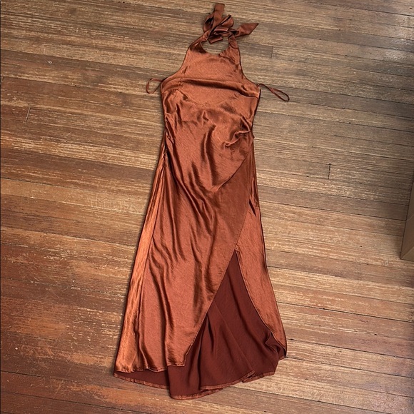 Hello Molly “Light Minds” Size US6 Copper Rust Halter Satin Wedding Guest Dress - Picture 2 of 8